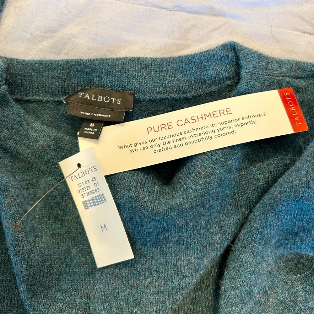 Talbots NWT Cashmere Lightweight Blue Green Sweater SZ M - Beautiful Quality!!! - Picture 2 of 6